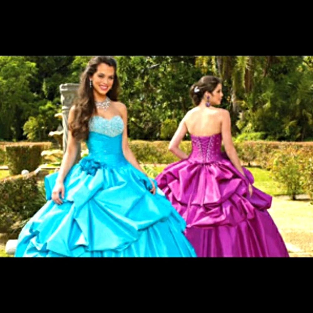 Vizcaya quinceanera dress/prom dress - Picture 3 of 13